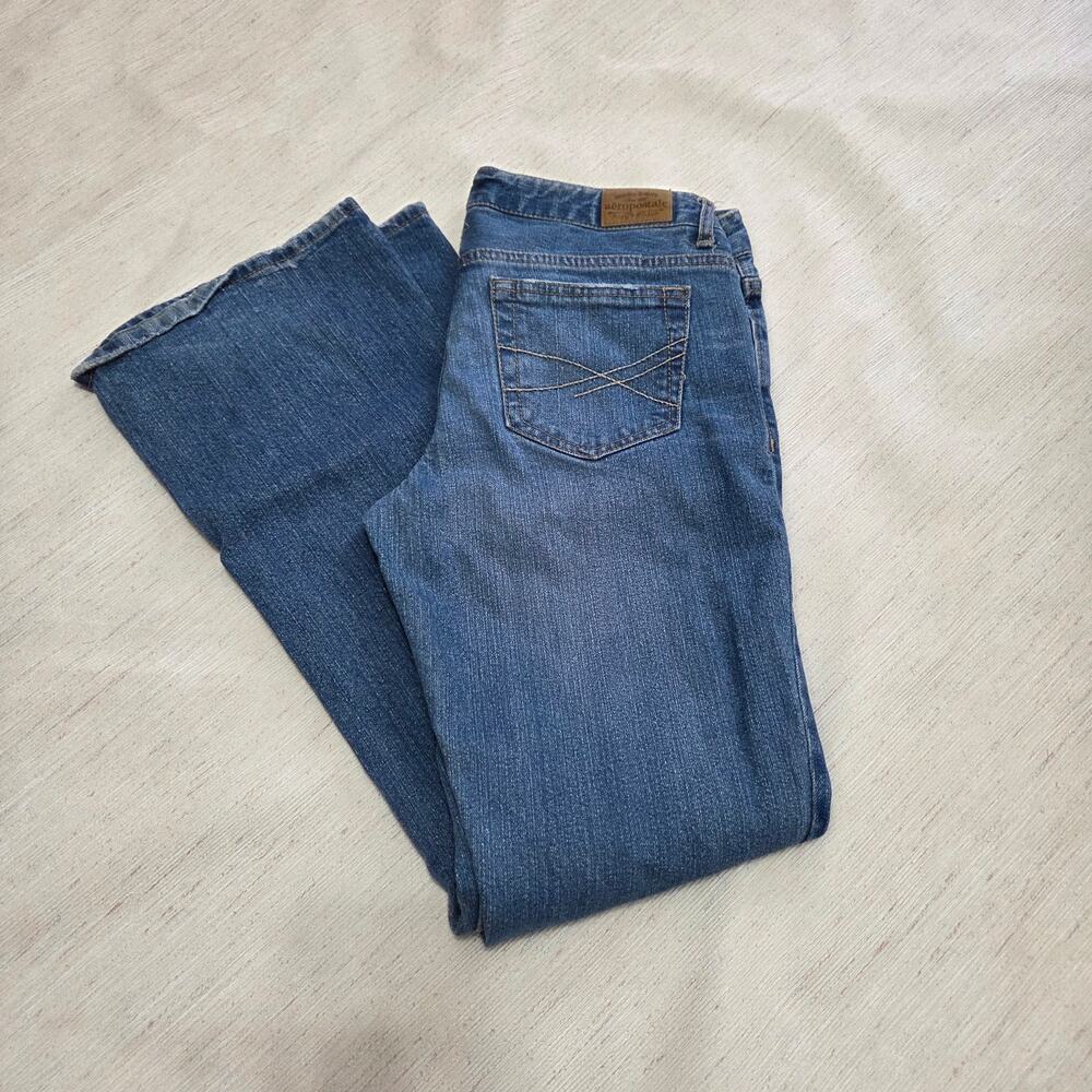 Aeropostale HAILEY FLARE jeans woman's size 5/6 (28x30)